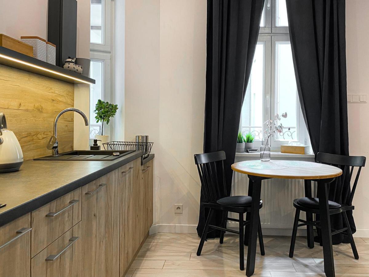 Beautiful Studio For Couples With Air Conditioning - Old Town & Main Station Krakow Dış mekan fotoğraf